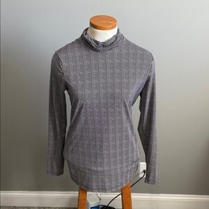 J. McLaughlin - Nora Blouse - Long Sleeve Turtle Neck - Size Small - Chevron